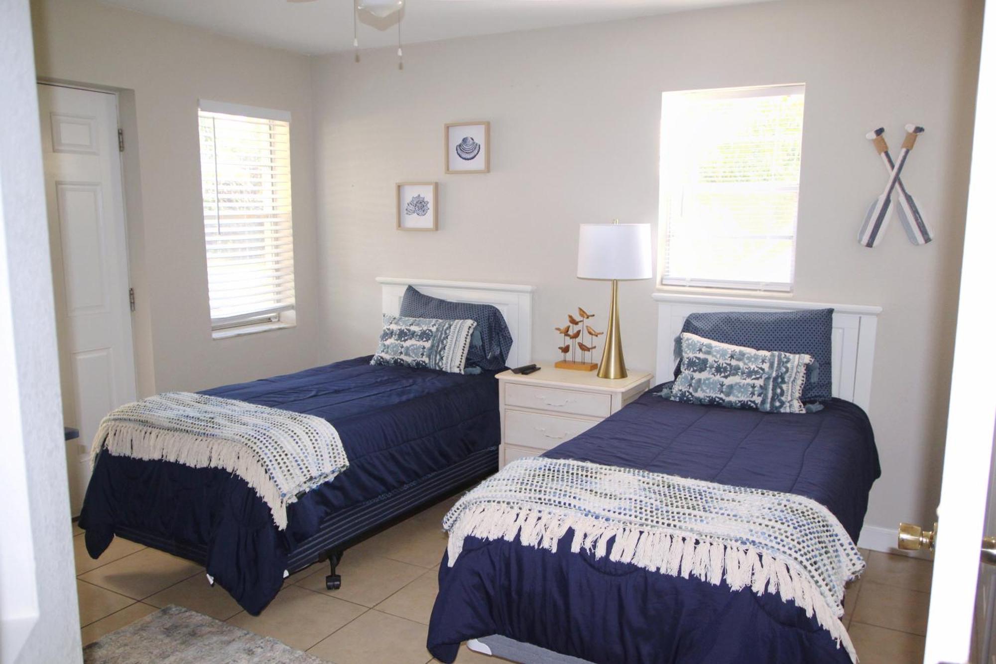Naples Park Oasis - Cozy Two Bedroom Apartment Bagian luar foto